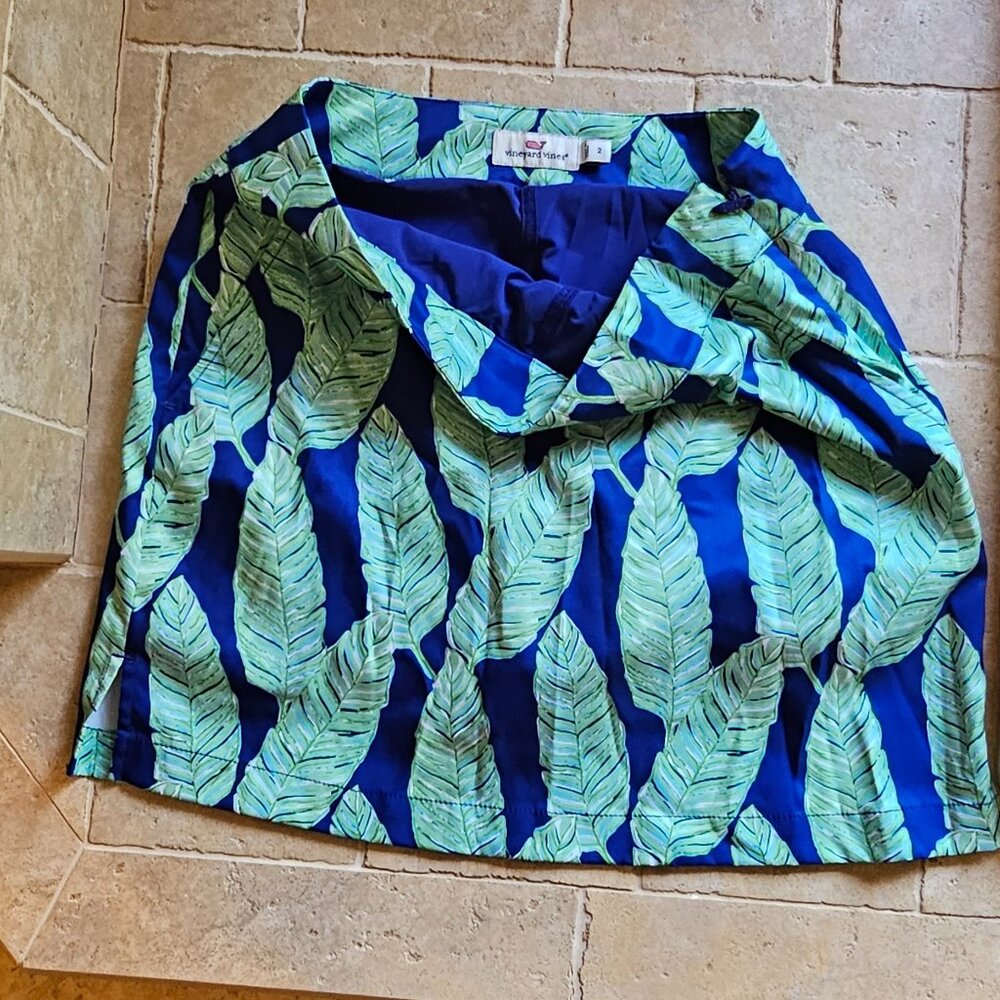 Vineyard Vines Patterned Performance Skirt - image 2